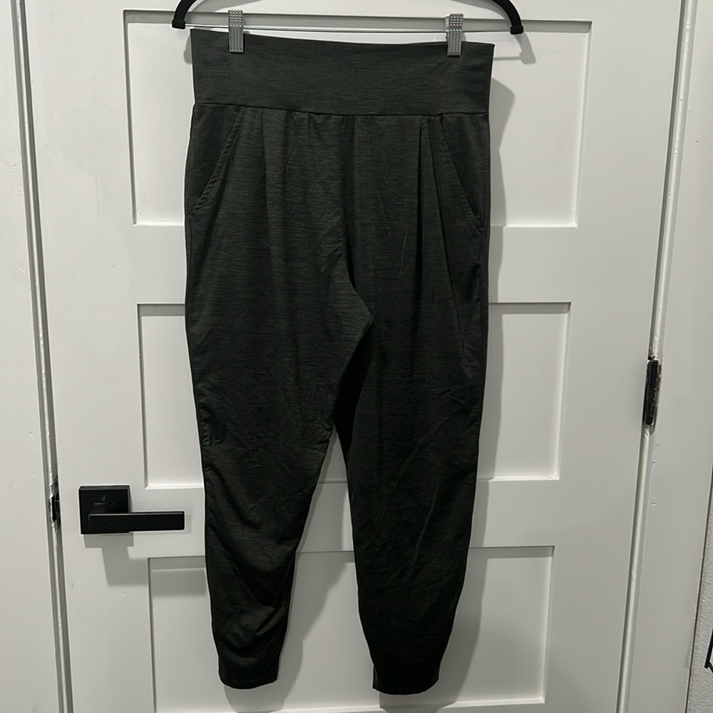 Vuori Cropped Pant